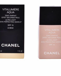 Base de maquillage liquide Vitalumière Aqua Chanel