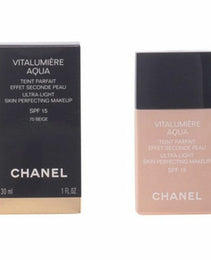 Base de maquillage liquide Vitalumière Aqua Chanel